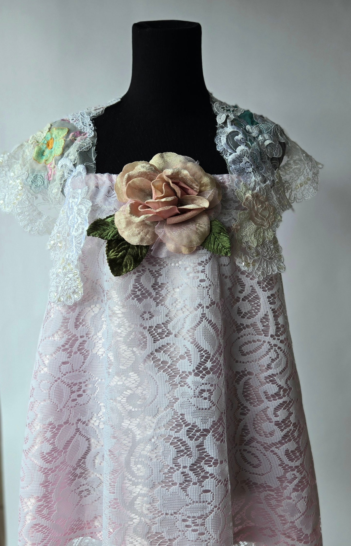 Ethereal Romance | Pink | Brooch | Vintage Pink Velvet Rose Pin