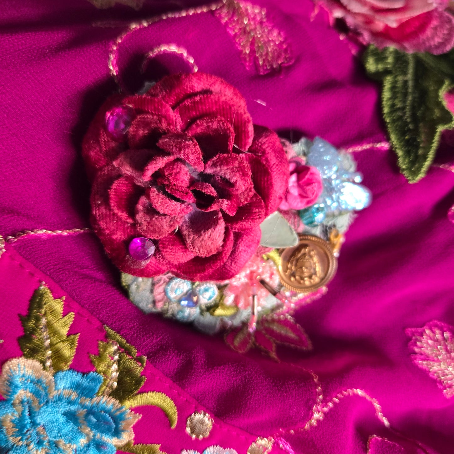 Vintage Glamour | Raspberry | Brooch | Raspberry Velvet Rose Heart Shape Brooch